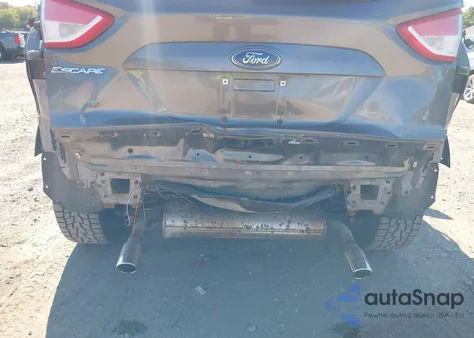 2013 Ford Escape S z USA, uszkodzony, nr VIN 1FMCU0F74DUC30480